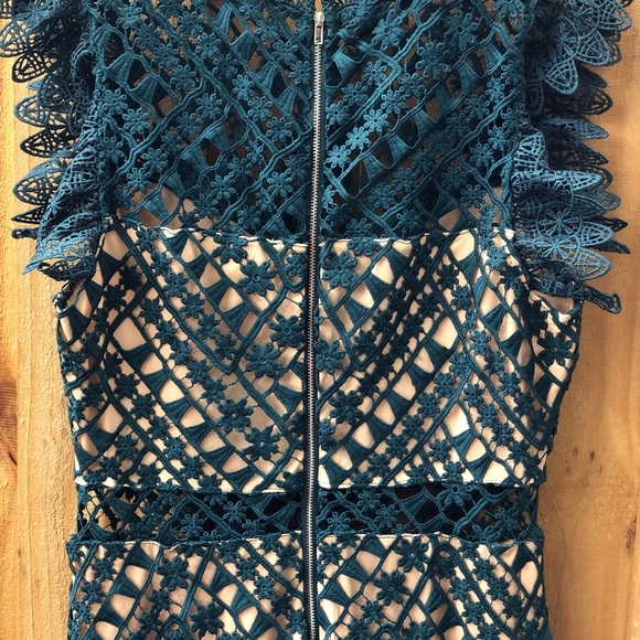 Dress - Picture 4 of 6